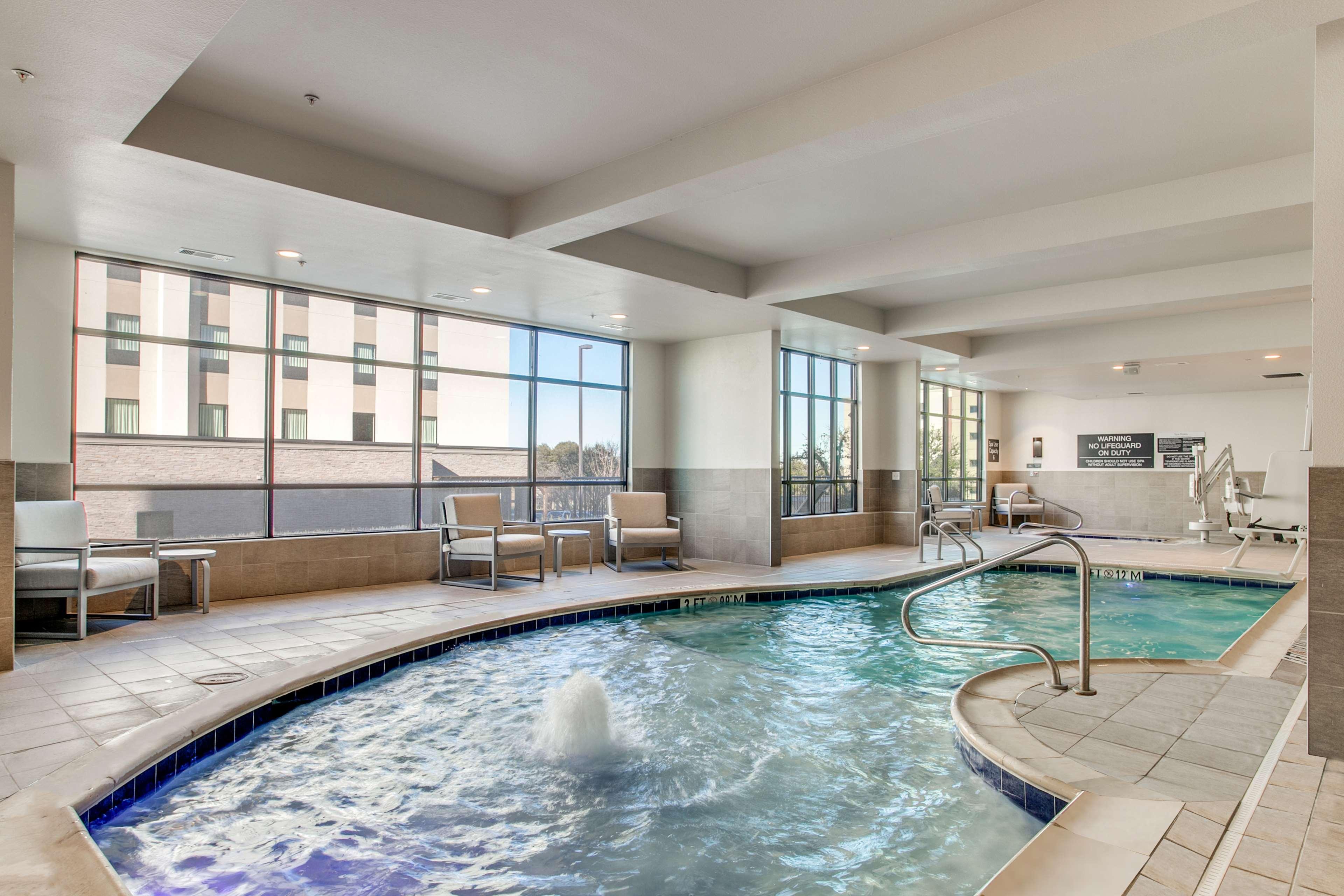 Hilton Garden Inn Dallas-Central Expy/North Park Area, Tx Экстерьер фото